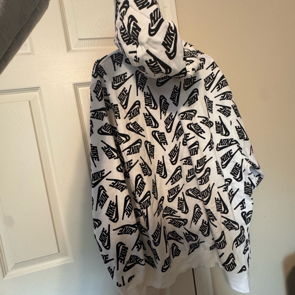 Nike Black and White Graphic Hoodie - Picture 2 of 4